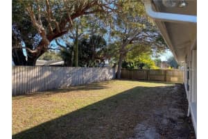 2545 CLIPPER SHIP WAY, SARASOTA, FL 34231 - MLS#MFRA4650667