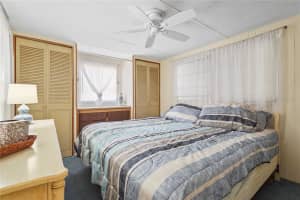 208 SOUTHWINDS DRIVE, SARASOTA, FL 34231 Sold 07/02/25