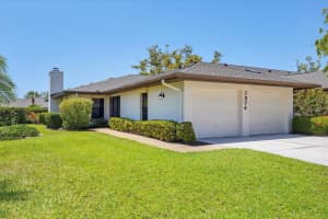 7374 ROYAL BIRKDALE DRIVE, SARASOTA, FL 34238 - MLS#MFRA4650697