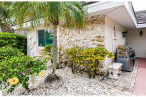 1900 BENJAMIN FRANKLIN DRIVE, SARASOTA, FL 34236 - MLS#MFRA4650732