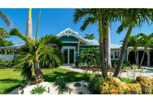 403 75TH STREET, HOLMES BEACH, FL 34217 - MLS#MFRA4650766
