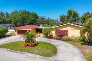 2410 TANGLEWOOD DRIVE, SARASOTA, FL 34239 Sold 07/14/25