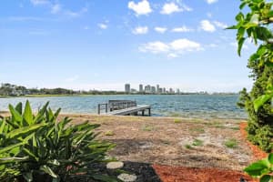 377 22ND AVENUE, ST PETERSBURG, FL 33705 Sold 06/09/25