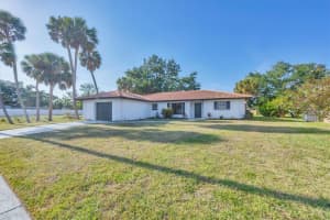 2301 CASS STREET, SARASOTA, FL 34231 Sold 08/18/25