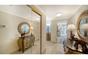 1212 BENJAMIN FRANKLIN DRIVE, SARASOTA, FL 34236 - MLS#MFRA4650866
