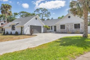 2049 LEEWYNN DRIVE, SARASOTA, FL 34240 Sold 07/18/25