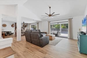 2049 LEEWYNN DRIVE, SARASOTA, FL 34240 Sold 07/18/25