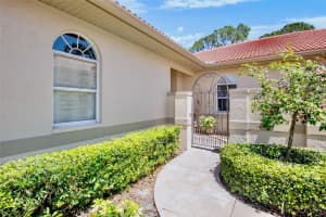 3412 CHELMSFORD COURT, SARASOTA, FL 34235 - MLS#MFRA4650970