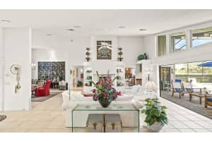 8142 MISTY OAKS BOULEVARD, SARASOTA, FL 34243 - MLS#MFRA4651022