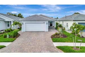 10394 Abaco Falls Dr, ENGLEWOOD