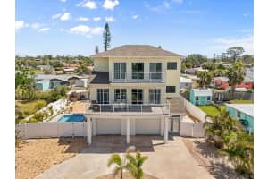 4717 Lemon Bay Dr, VENICE