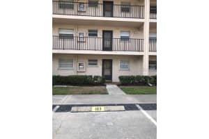 102 CAPRI ISLES BOULEVARD, VENICE, FL 34292 - MLS#MFRA4651120