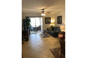 102 CAPRI ISLES BOULEVARD, VENICE, FL 34292 - MLS#MFRA4651120