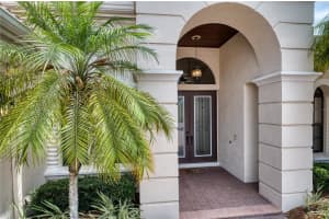 6919 DOMINION LANE, LAKEWOOD RANCH, FL 34202 - MLS#MFRA4651129