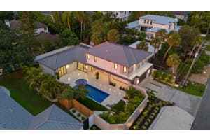 1559 BAY ROAD, SARASOTA, FL 34239 Sold 08/31/25