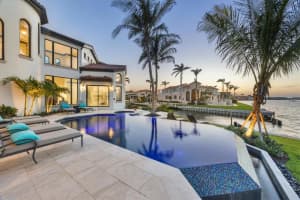 641 RANGER LANE, LONGBOAT KEY, FL 34228 Sold 07/31/25