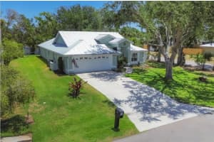 425 46th St Nw, BRADENTON