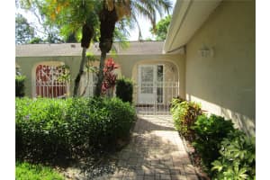 5270 VILLA MAJORCA COURT, SARASOTA, FL 34235 - MLS#MFRA4651219