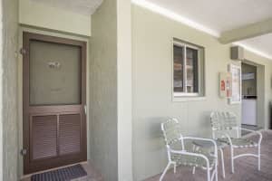 7100 GULF DRIVE, HOLMES BEACH, FL 34217 Sold 11/07/25