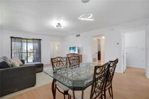 2415 BAYSHORE GARDENS PARKWAY, BRADENTON, FL 34207 - MLS#MFRA4651293