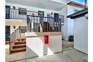 1211 CAPRI ISLES BOULEVARD, VENICE, FL 34292 Sold 06/27/25