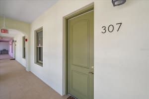 555 ORANGE AVENUE, SARASOTA, FL 34236 Sold 12/12/25