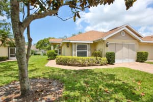 2407 New Haven Cir #1, SUN CITY CENTER