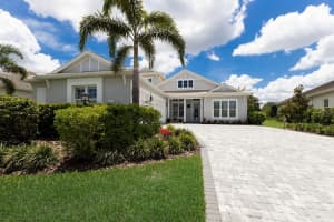 8133 GRANDE SHORES DRIVE, SARASOTA, FL 34240 Sold 07/03/25
