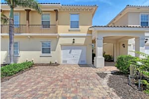 1831 BURGOS DRIVE, SARASOTA, FL 34238 - MLS#MFRA4651382
