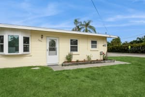 2804 MARK DRIVE, SARASOTA, FL 34232 Sold 09/30/25