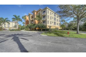 6465 Watercrest Way #404, LAKEWOOD RANCH