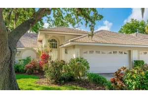 7044 Woodside Oaks Cir #9, SARASOTA