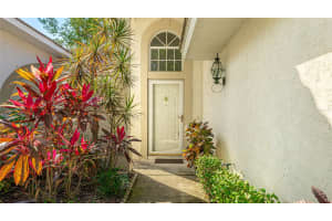 7044 WOODSIDE OAKS CIRCLE, SARASOTA, FL 34231 - MLS#MFRA4651478