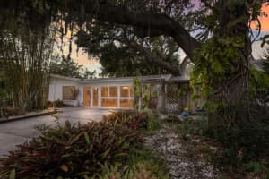2207 Hickory Ave, SARASOTA