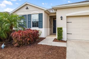 4119 Mossy Limb Ct, PALMETTO