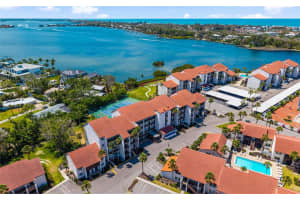 1624 Stickney Point Rd #204, SARASOTA