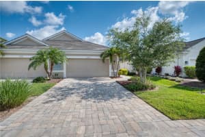 2945 Trustee Ave, SARASOTA