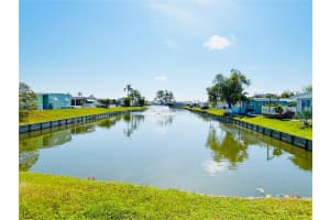 415 OAKWOOD BOULEVARD, SARASOTA, FL 34237 - MLS#MFRA4651648