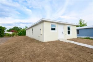 1208 Se Mills Ave, ARCADIA