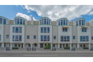 235 COCOANUT AVENUE, SARASOTA, FL 34236 - MLS#MFRA4651671