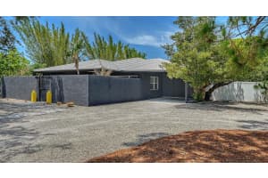 4857 STEVENS DRIVE, SARASOTA, FL 34234 Sold 06/18/25