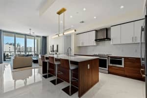111 PINEAPPLE AVENUE, SARASOTA, FL 34236 Sold 06/30/25
