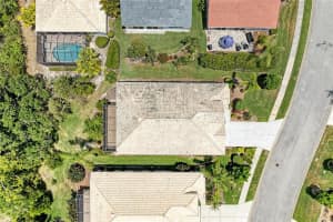 8408 WHISPERING WOODS COURT, LAKEWOOD RANCH, FL 34202 - MLS#MFRA4651742