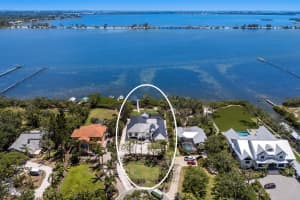 705 89th Ct Nw Bradenton, FL 34209 - Off Market