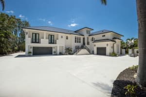 705 89th Ct Nw Bradenton, FL 34209 - Off Market