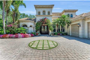 8105 WARWICK GARDENS LANE, UNIVERSITY PARK, FL 34201 - MLS#MFRA4651797