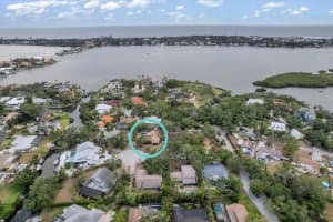1809 Buccaneer Ter, SARASOTA