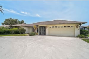 1227 WATERSIDE LANE, VENICE, FL 34285 Sold 06/30/25