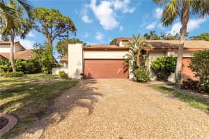 6203 Courtside Dr #21, BRADENTON
