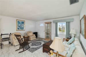 577 CIRCLEWOOD DRIVE, VENICE, FL 34293 - MLS#MFRA4651903
